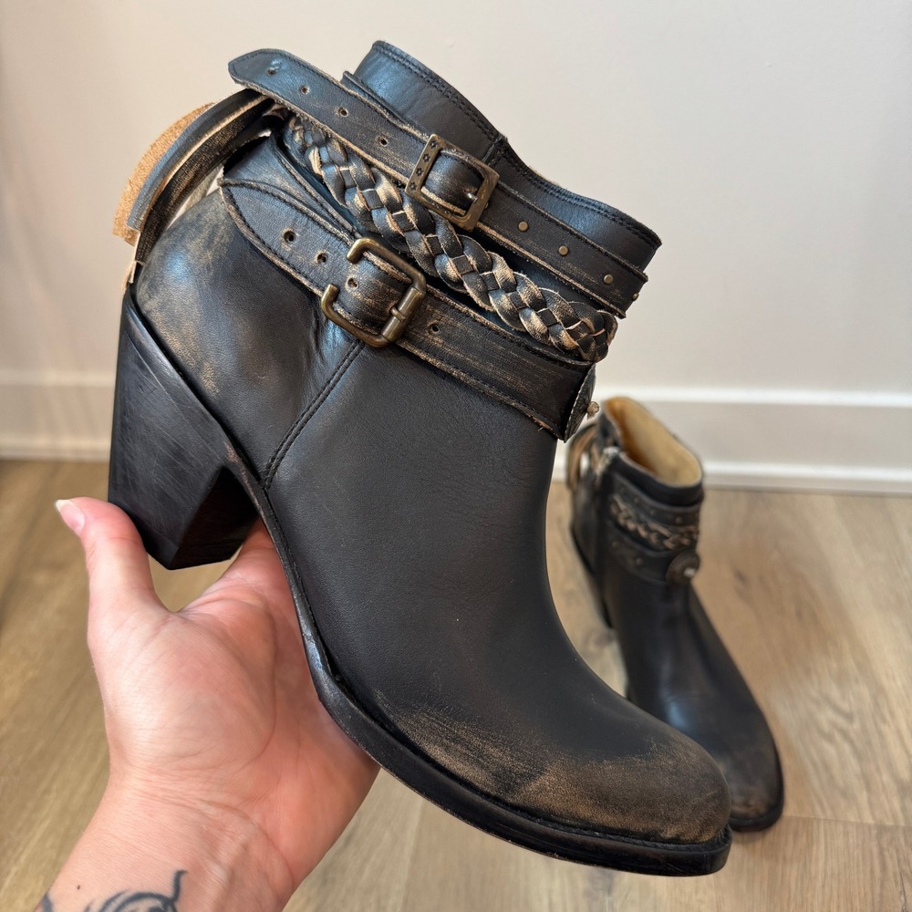 Idyllwind Miranda Lambert Runway Distressed Leather Fringe Ankle Boots Size 8B